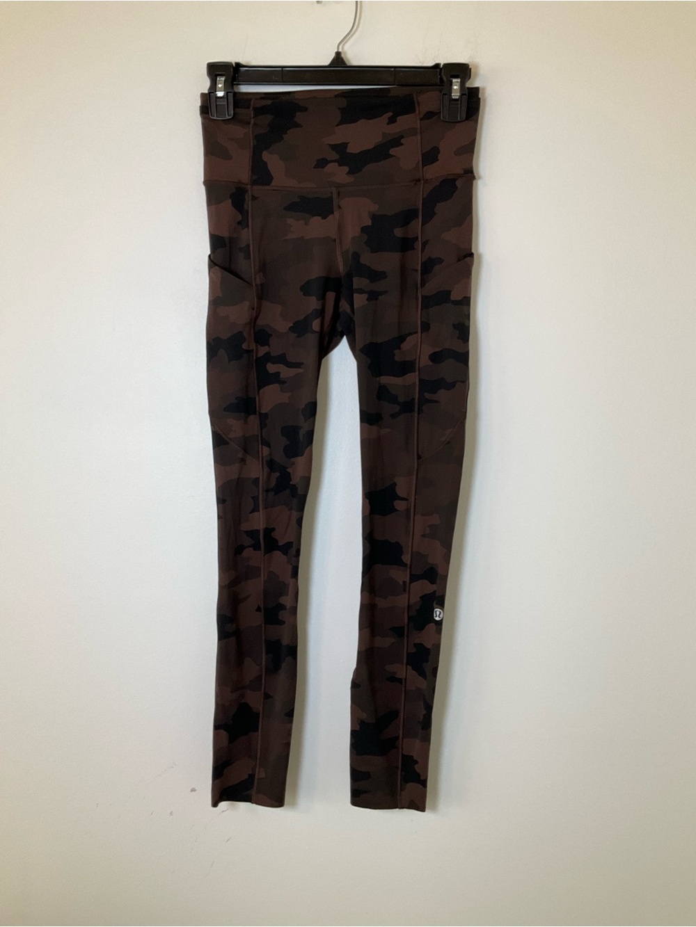Lululemon Fast & Free Camo Leggings Size 4 Brown Black 25”